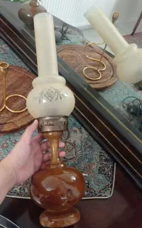 یک جفت شمعدان چوبی
