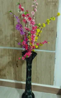 گل وگلدان