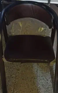 صندلی فلزی محکم