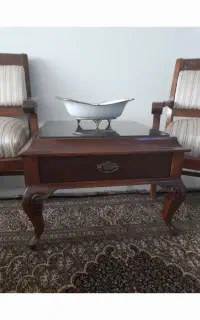 یک جفت کنار مبلی تمام چوب کشودار سالم