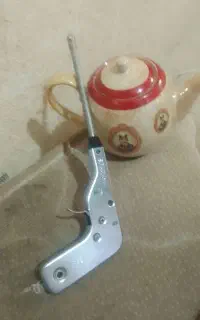 قوری شاه عباسی و فندک دائمی جرقه ای نو و سالم