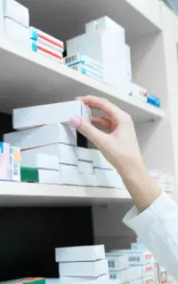جویای کار در داروخانه هستم