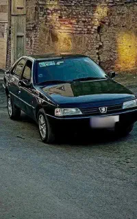 پژو ۴۰۵ مشکی ۱۳۸۳
