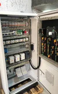 طراحی واجرای تابلو برق صنعتی/plc/اینورتر/اتوماسیون