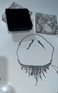 ست گردنبند و گوشواره بسیار زیبا