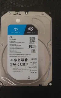 هارد 4ترابایت-  HDD SkyHawk Surveillance 4TB