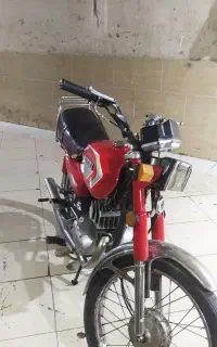سوزکی 100