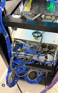 فروش سرور ایده‌آل برای VoIP و نرم‌افزار حسابداری