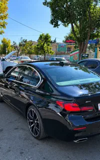 نصب شیشه‌دودی ایرانی و خارجی با ۵ سال گارانتی