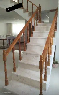 پله چوبی