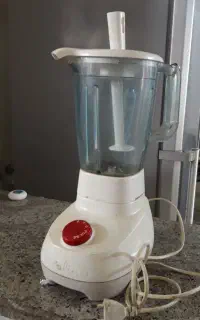 آبمیوه گیری و مخلوط کن