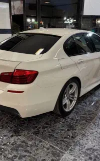 بی ام و ۵۲۸