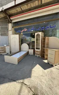 تخت نوجوان گلوریا