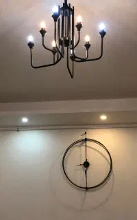 لوستر و ساعت دیواری مینممال