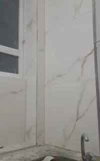 کاشی کاری بین کابینتی چسپی دوغابی سنگ پله