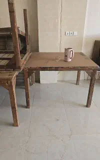 میز چوبی ،محکم و مقاوم