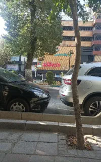 کارگر نظافت وبار