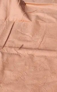 موکت و میز تلوزیون