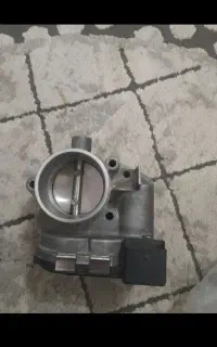 دریچه گاز برقی مارک بوش درحد نو