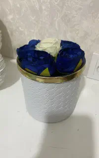 گل و گلدان