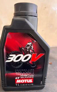 روغن موتور موتولMOTUL
