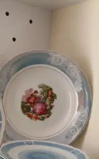بشقاب با طرح دو دختر
