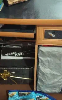 میز کامپیوتر .
