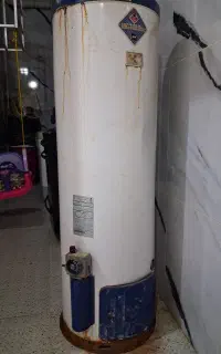 ابگرمکن  ۱۰۰ لیتری،طلای آبی بدنه گالوایزه،سالم