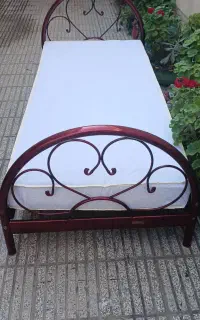 تخت یکنفره