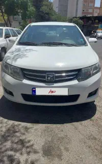 آریو اتومات ۱۶۰۰cc
