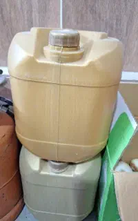 ۱۰ لیتری سالم و نو