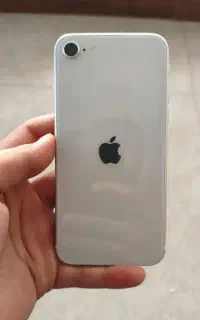 آیفون se2020