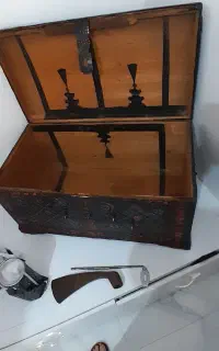 خمره شیشه ای بالای ۱۵۰سال پیش