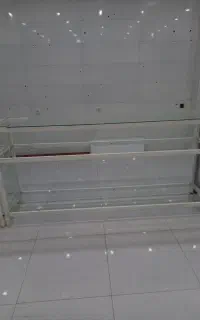 میز بزرگ و جنسش محکم آلمینیوم‌نیستن سنگینن