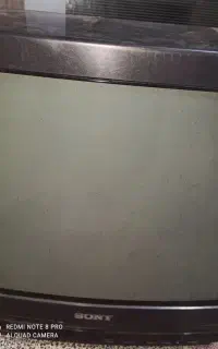 تلویزیون قدیمی سونی ۲۱اینچ
