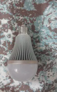 لامپ رشد گیاه بزرگ