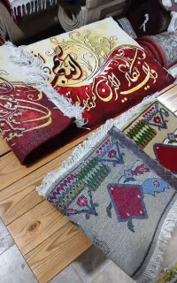 تابلو فرش کهنه دست بافت و وان یکاد ابریشم