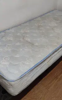 تشک تک نفره بهمراه زیر تشک چوبی