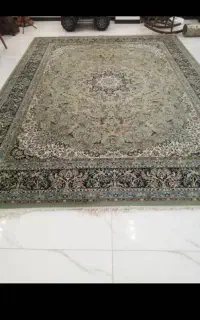 دو‌تخته‌فرش‌۱۲‌متری‌جفت‌‌یکیش‌کمی‌ایراد‌دارد