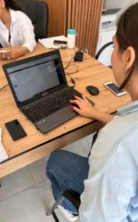 استخدام نیروی پاسخگو و تولیدمحتوا (آقا و خانم)