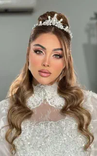 میکاپ شنیون عروس وهمراهی قیمت دلخواه