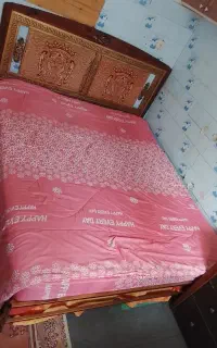 تخت و میز آرایش بدون دشک