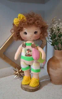 عروسک دستساز پارچه ای مو فرفری