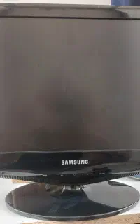 تلویزیون مانیتور 22 اینچ سامسونگ کره ای ‌LCD HD