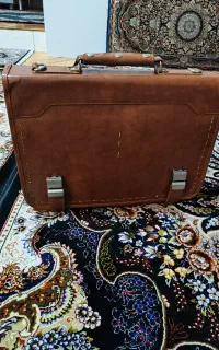 کیف اداری و لپ‌تاپی نو مشکی و قهوه ای