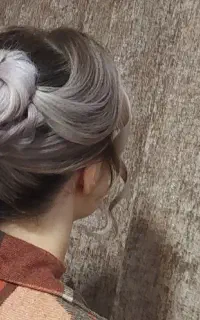 میکاپ۴۰۰شنیون۴۰۰کوتاهی مو۱۰۰اصلاح صورت با ابرو ۱۰۰