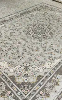 ماندانا و کاساندا قالی گل پادشاهی