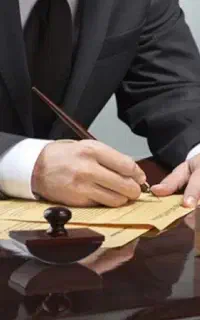 وکیل پایه یک دادگستری با ۱۵ سال تجربه
