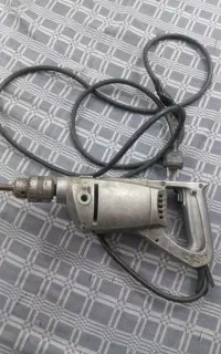 دریل چکشیmakita. ۷۰۰وات
