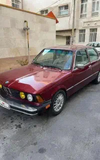 بی ام و ۳۲۰کوپه کلاسیک